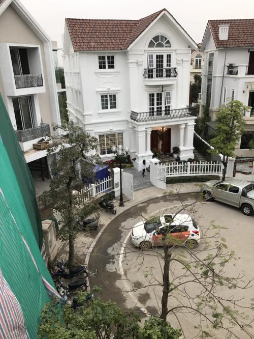 BIỆT THỰ TỪ SƠN